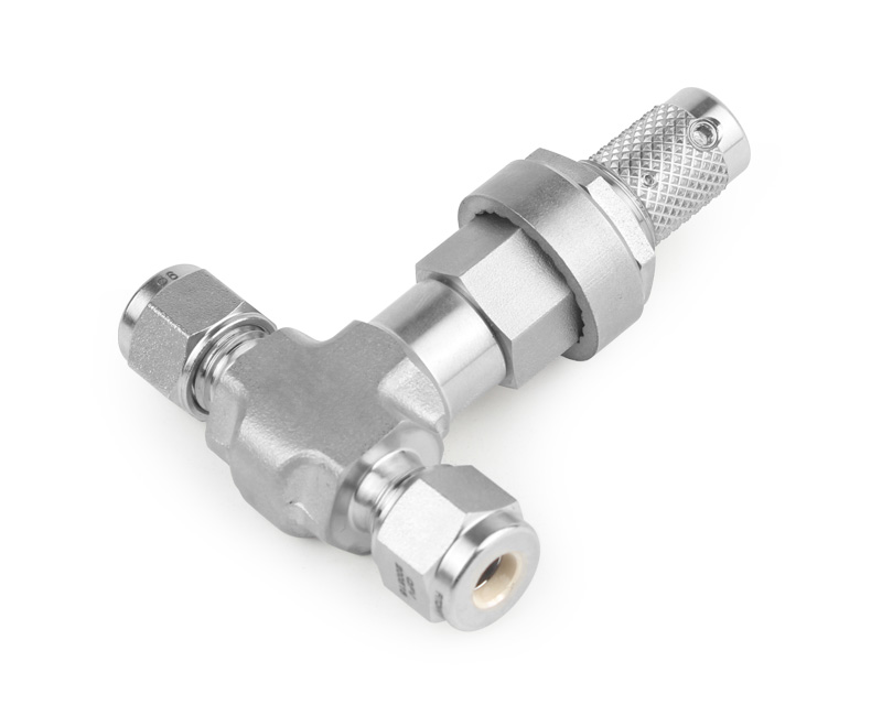 Metering Valve, Body: 316SS, MWP: 1,000psig, O-ring: FKM, Conn.: 1/4in. x 1/4in. Tube OD, 2-Ferrule, Orifice:1.42mm, Cv:0.03, Knurled Metallic Luster Handle, Without Shutoff Service