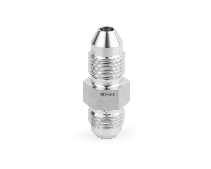 316 SS, FITOK AMH Series Adapter Fitting, Male to Male, 3/4&quot; Male 20M Series Medium Pressure Coned and Threaded Connection × 3/8 Male JIC